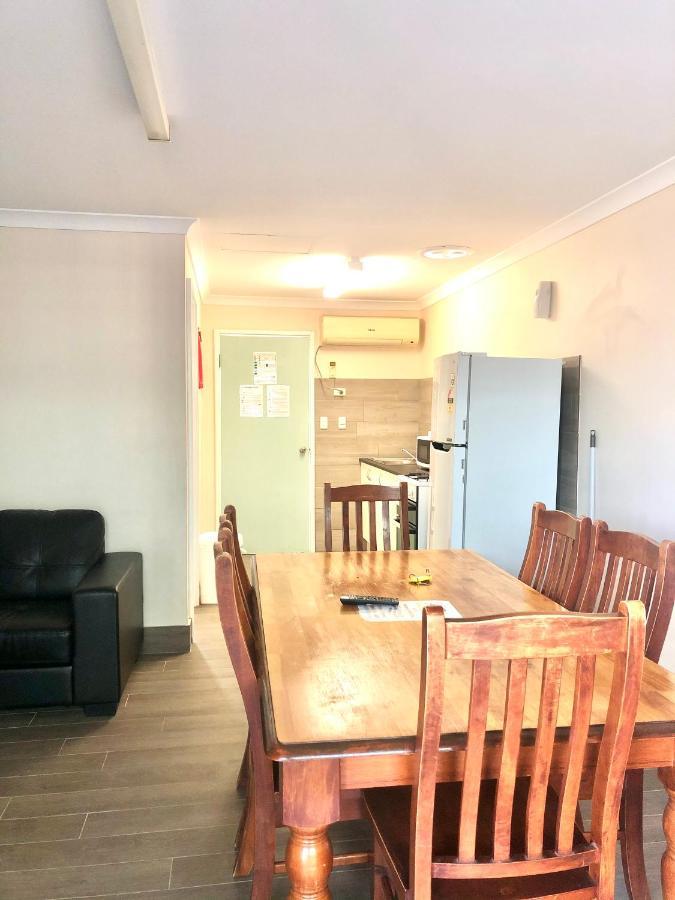 Bay Lodge Denham Luaran gambar